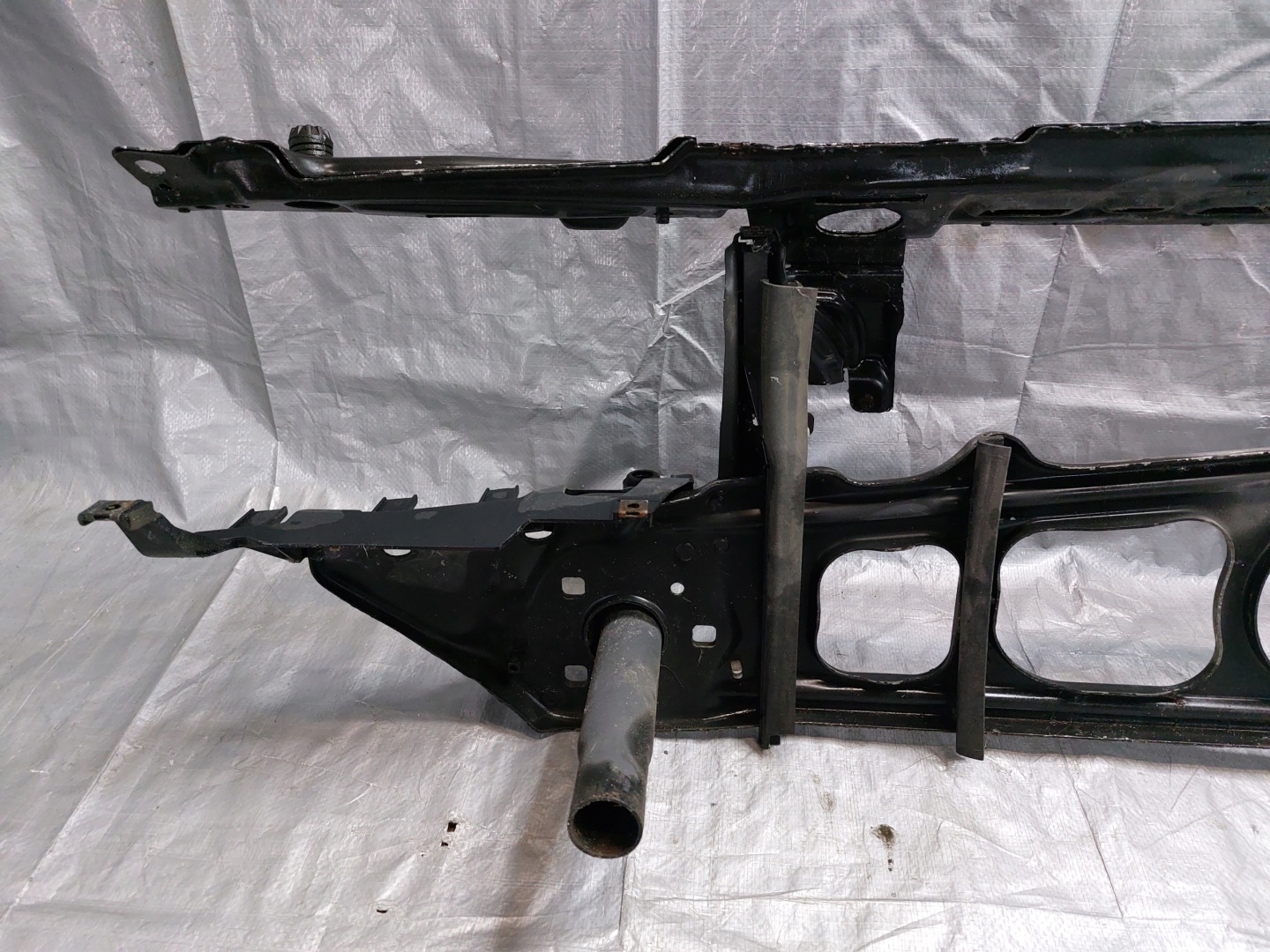 Schlossträger Versteifung BMW E39