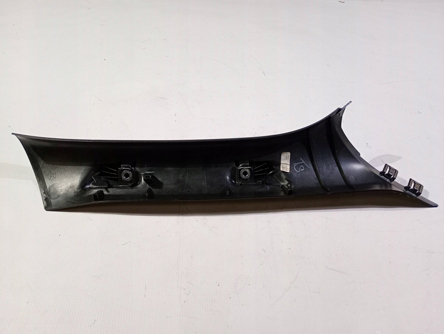 cover side slupka A of the front left front Dodge RAM 1500 2019