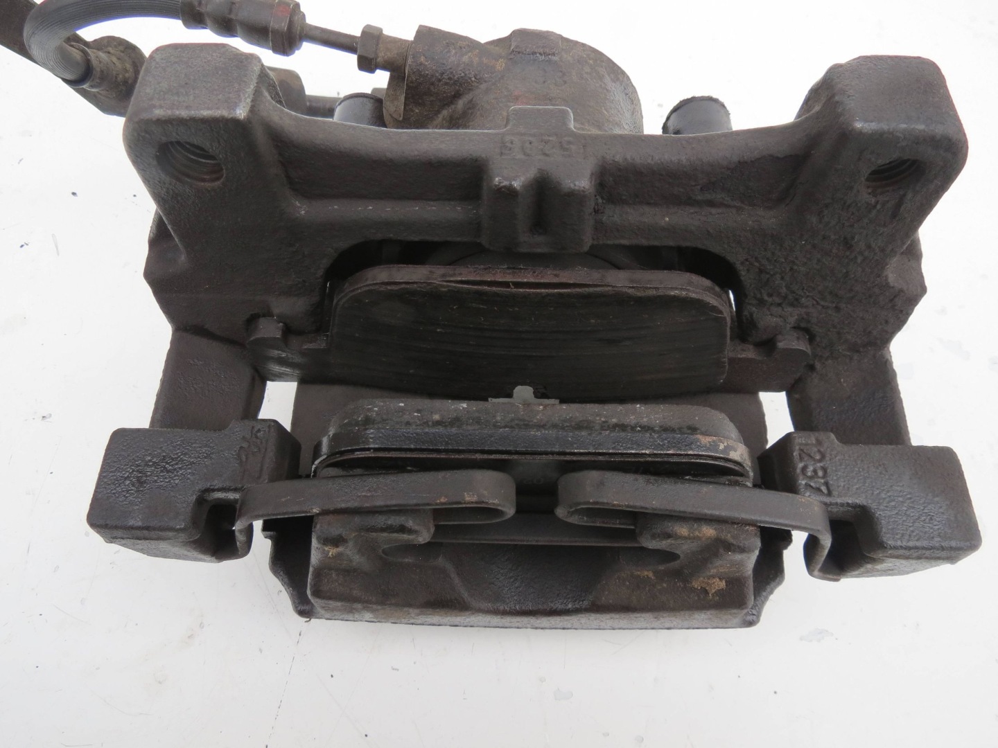 caliper brake left front VOLVO S90 2.0 V90 31381551