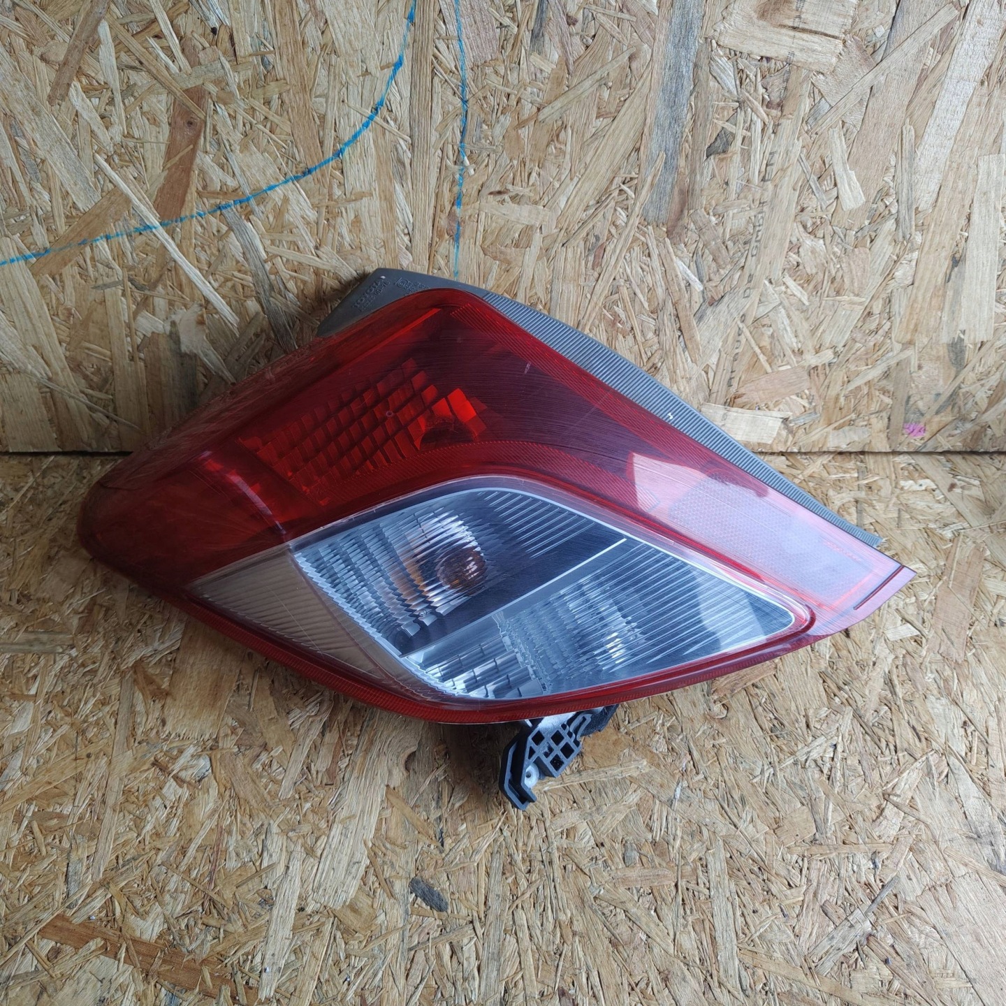 light rear rear part side left Toyota Yaris