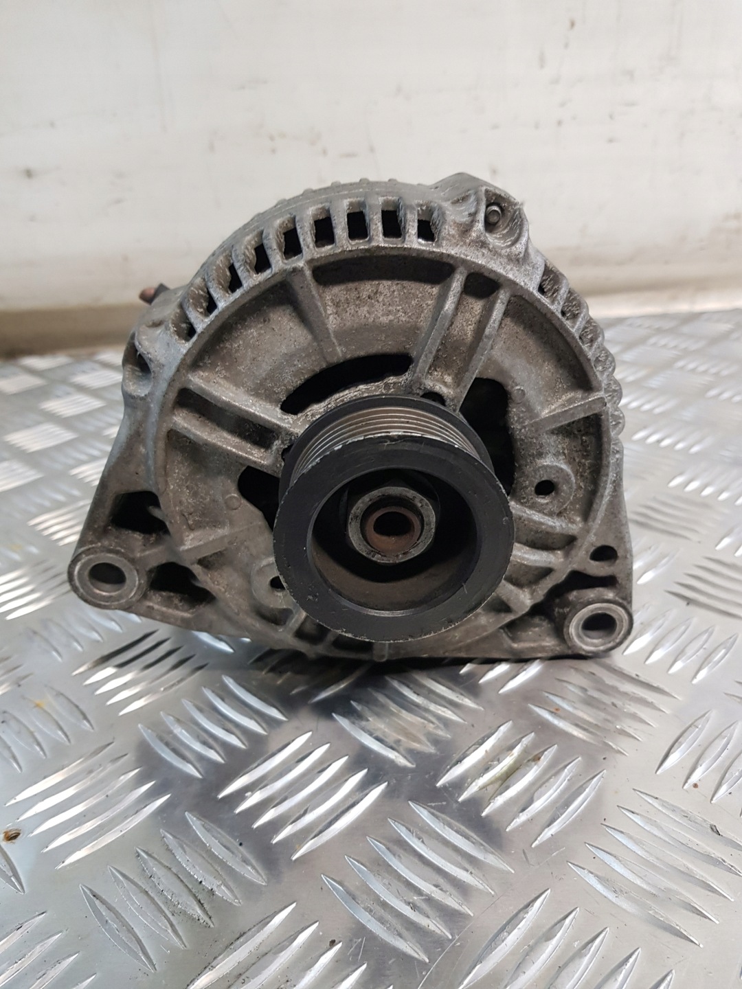 ALTERNATOR BOSCH 0986039250 OPEL OMEGA 2.6 V6