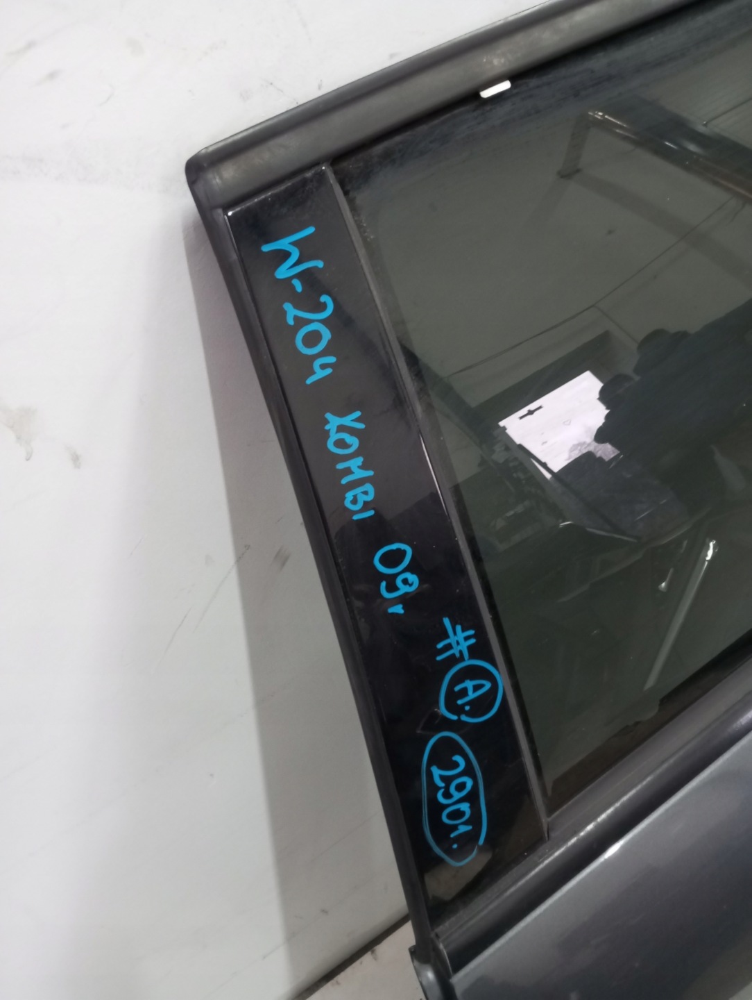 door Mercedes C Klasa 204 KOMBI left rear.