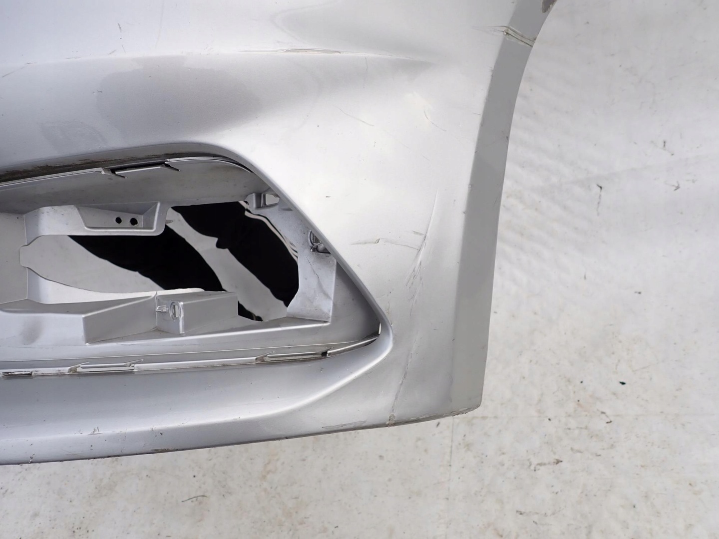 FORD FOCUS III ST LIFT 14-18 bumper front washer