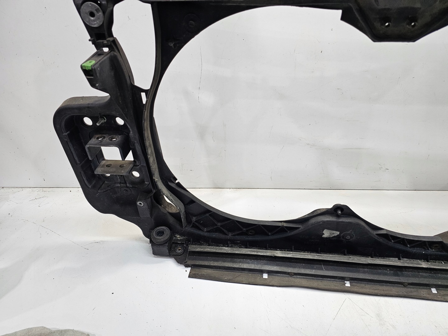 support panel for radiators unprotected AUDI A6 C6 LIFT 2.7 3.0 TDI 4F0805594H original