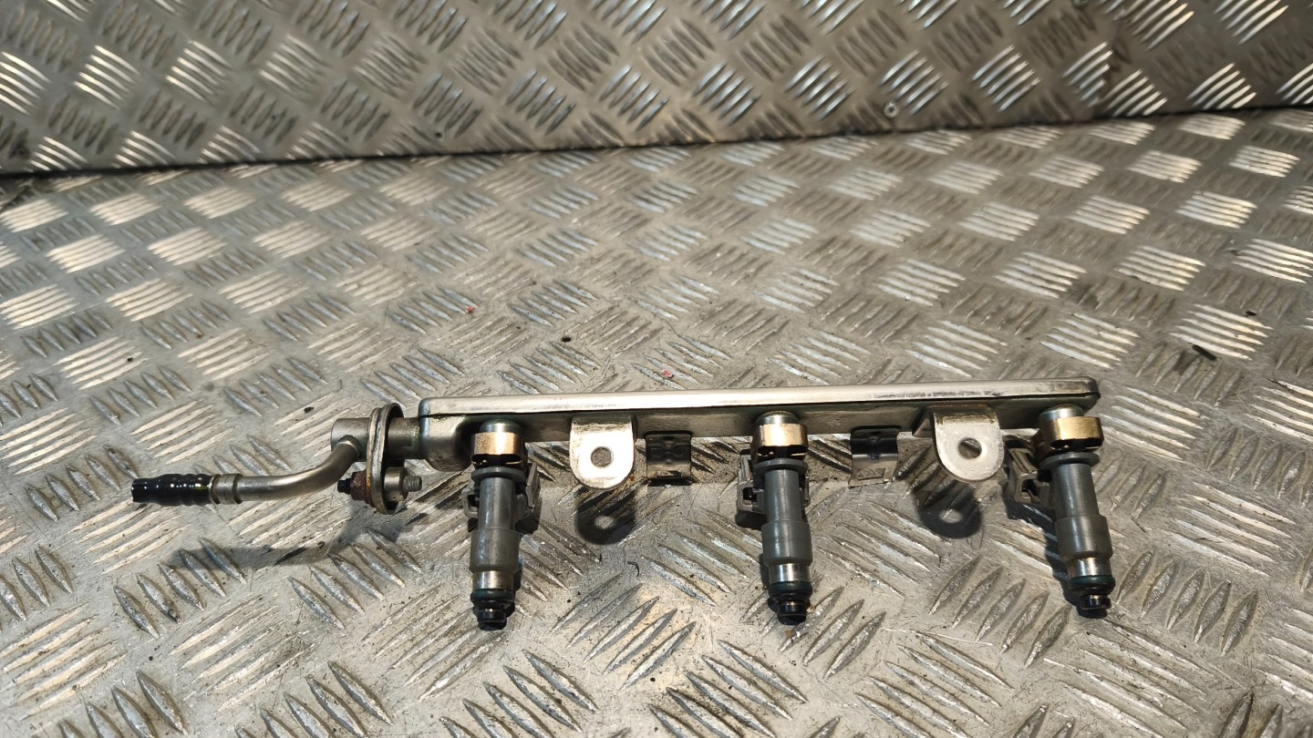 Kraftstoffverteiler Einspritzleiste ACURA RL 3.7B V6 2009r
