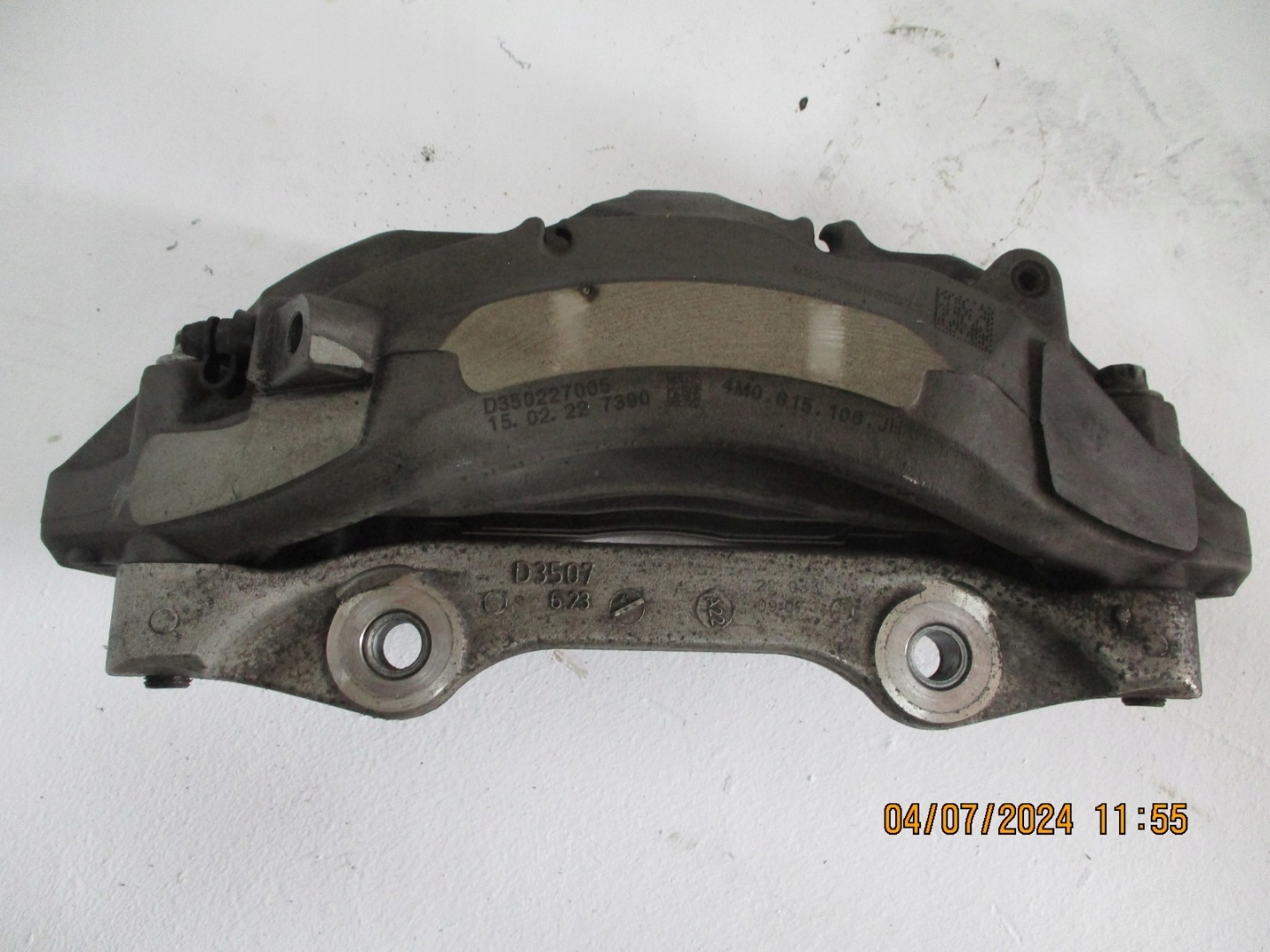 caliper calipers AUDI Q7 4M0 3,0D 4M0615106JH 4M0615105JH front