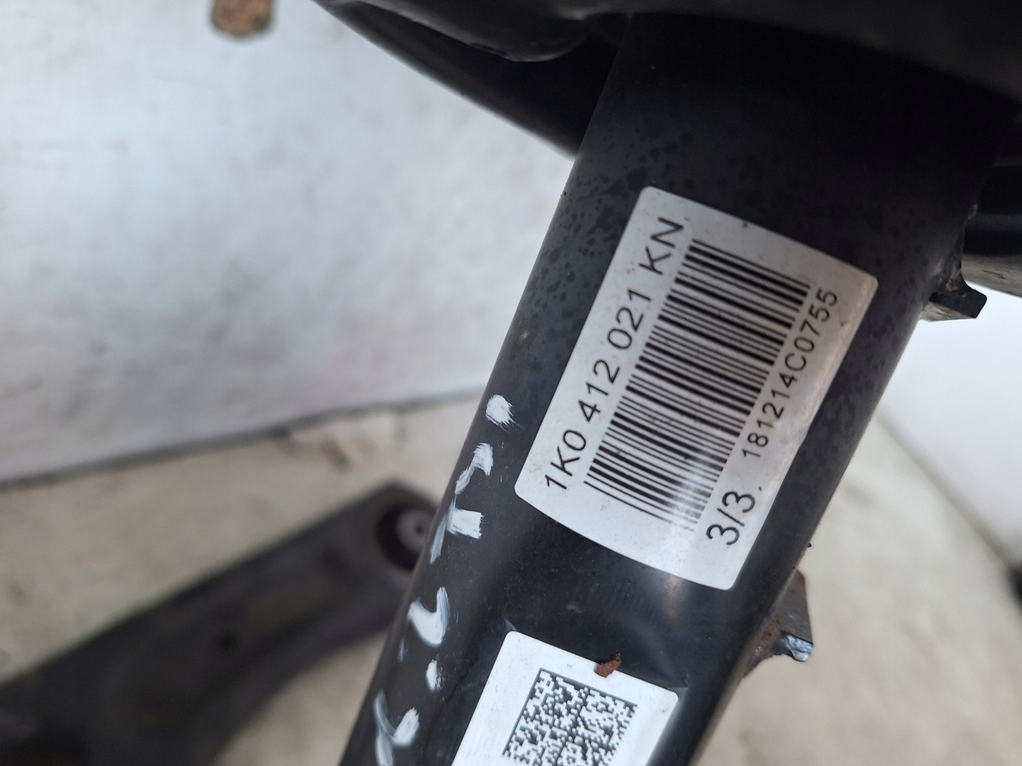 SKODA YETI 5L LIFT 13-17 MACPHERSON swing left 1.2 TSI CBZ DSG