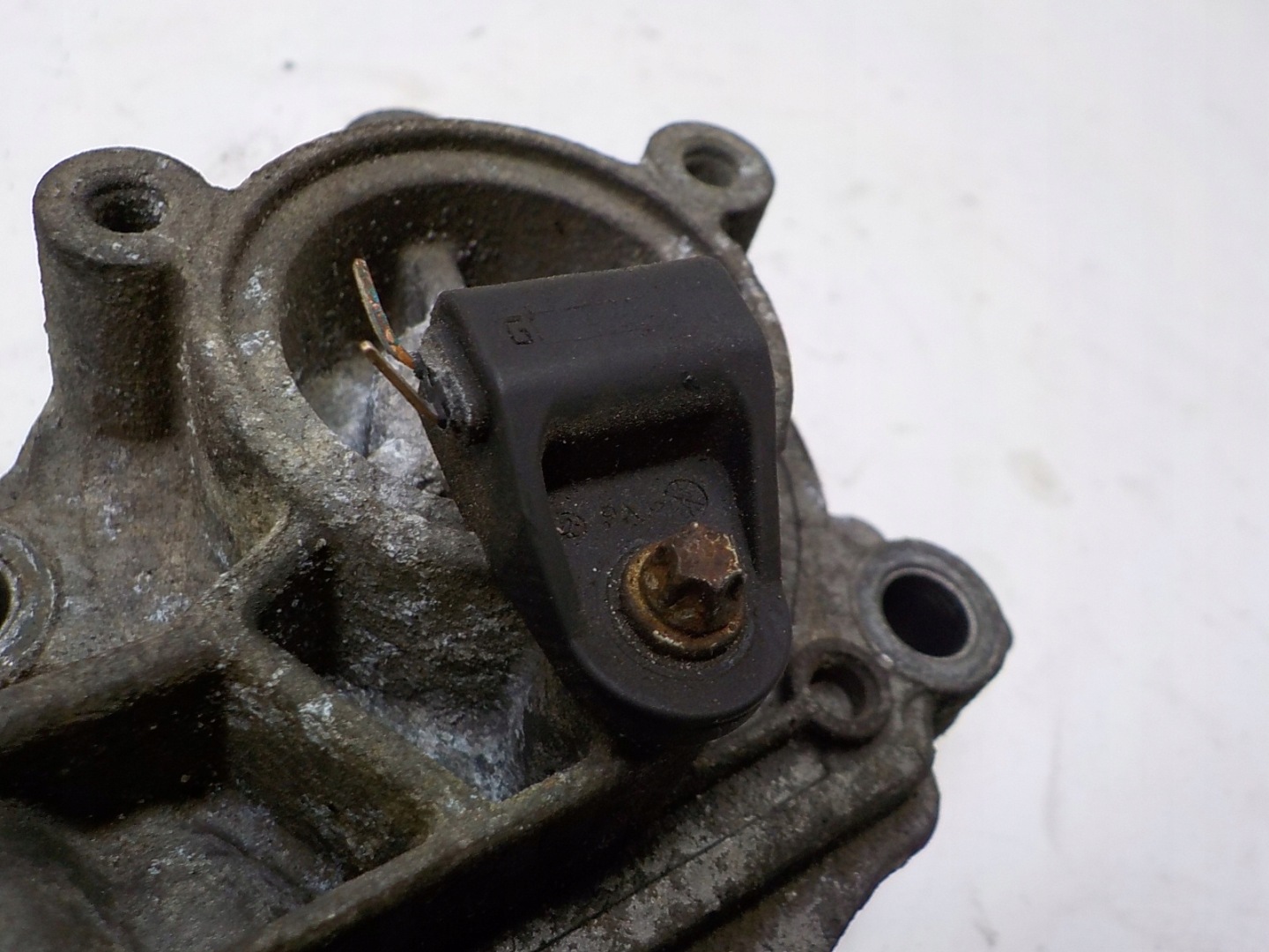 BMW X3 (E83) control KATOWA REDUKTOR 0130008507 7566250 XXZ