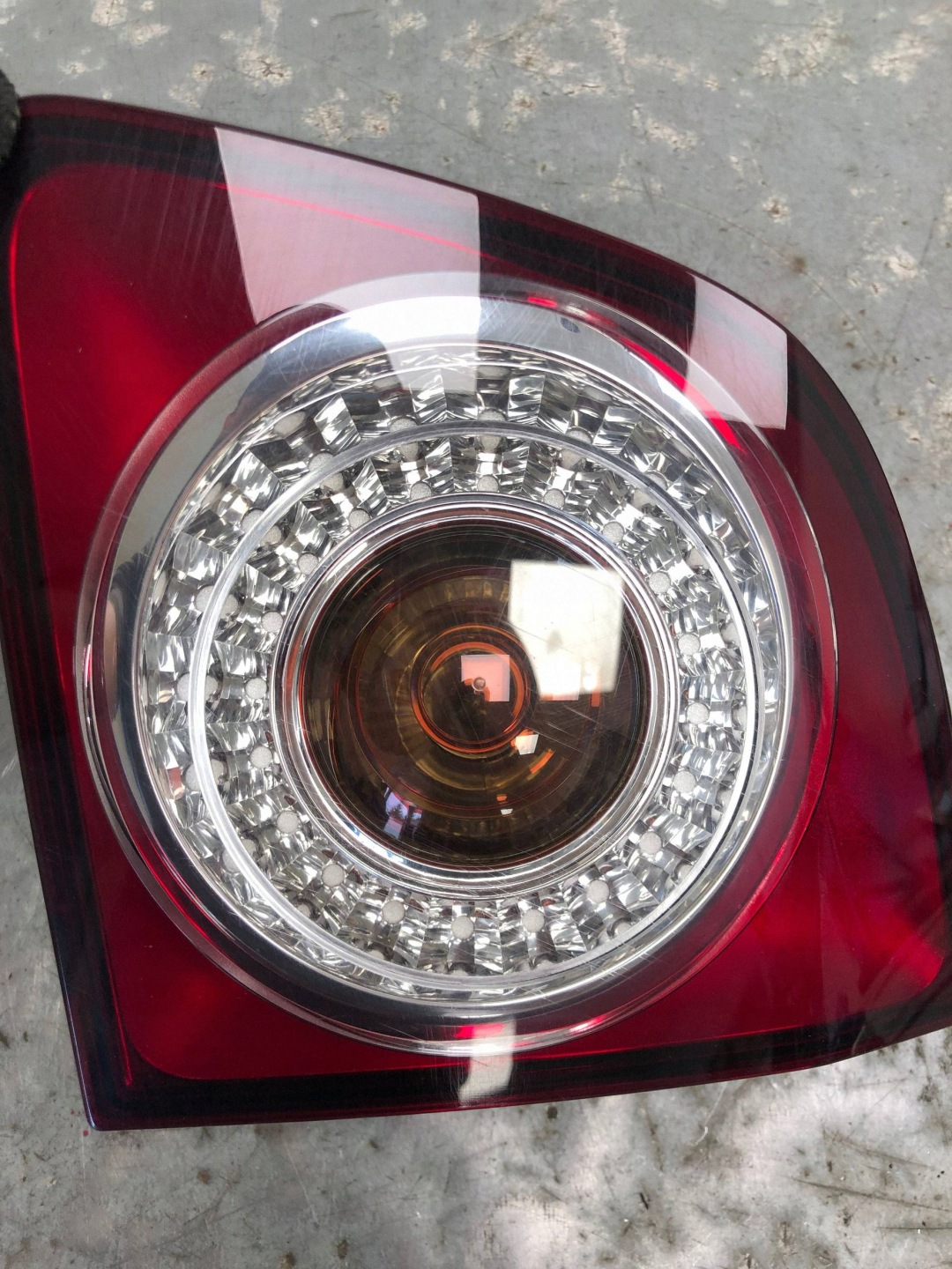 light right rear part to the bonnet VW GOLF VI plus 5M0945094S