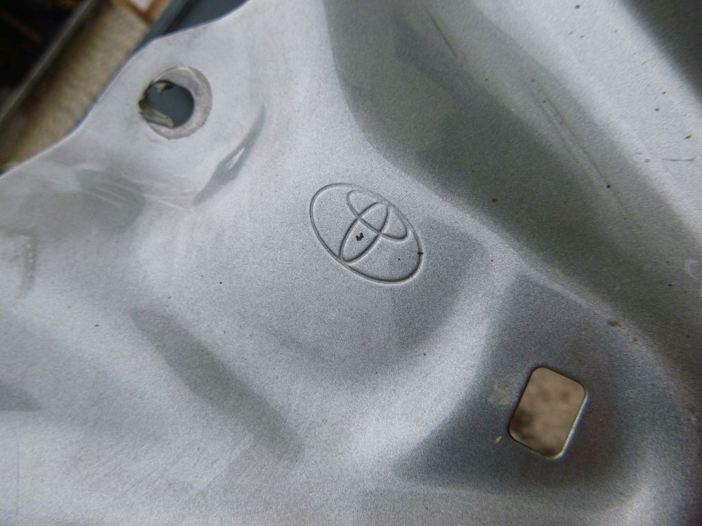 TOYOTA YARIS II 06- fender front right