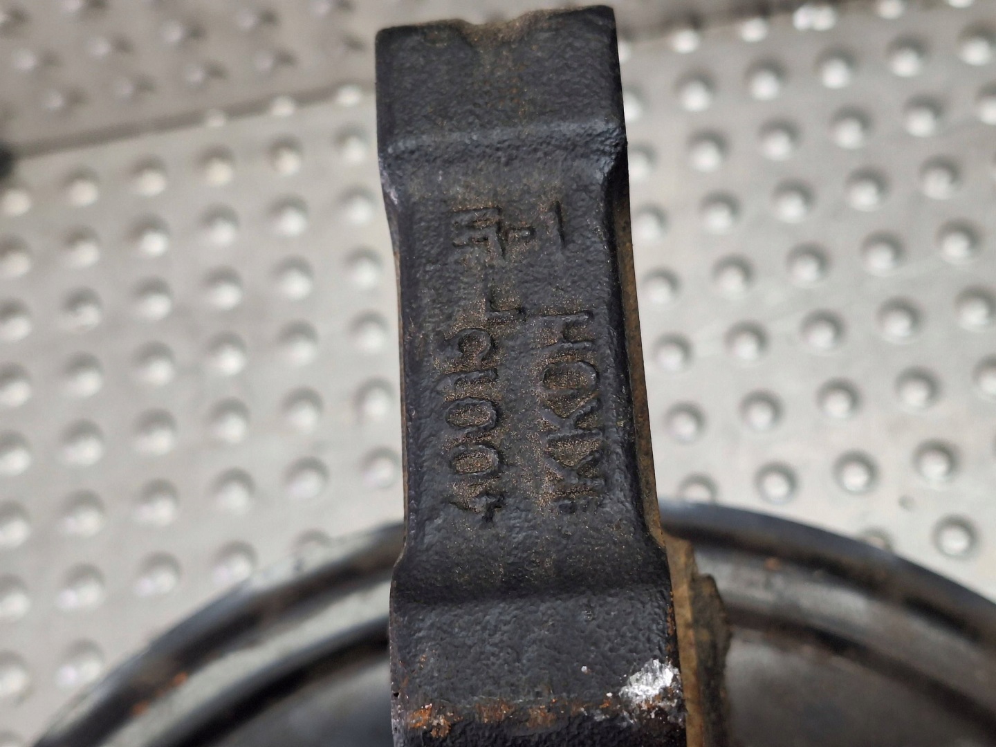 swing left front NISSAN JUKE and F15 10-19