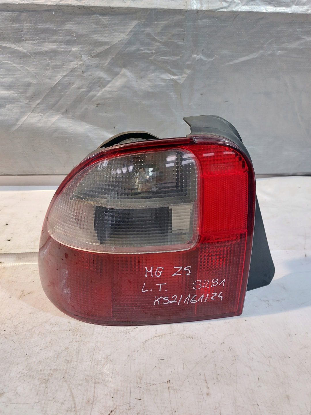 light left rear MG ZS 2004r.