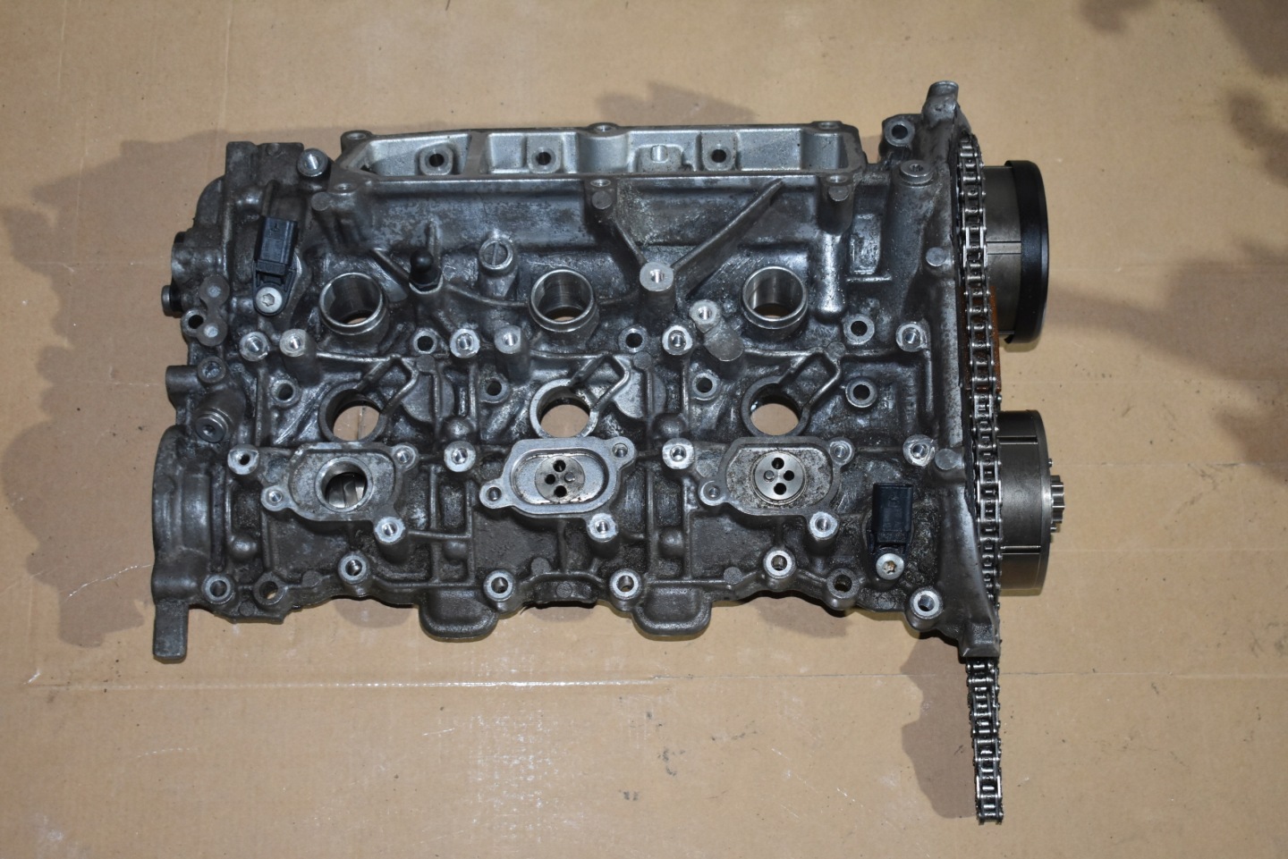 kryt ventilů hlavy + vačky CYLINDRA 4-6 PORSCHE AUDI 1
