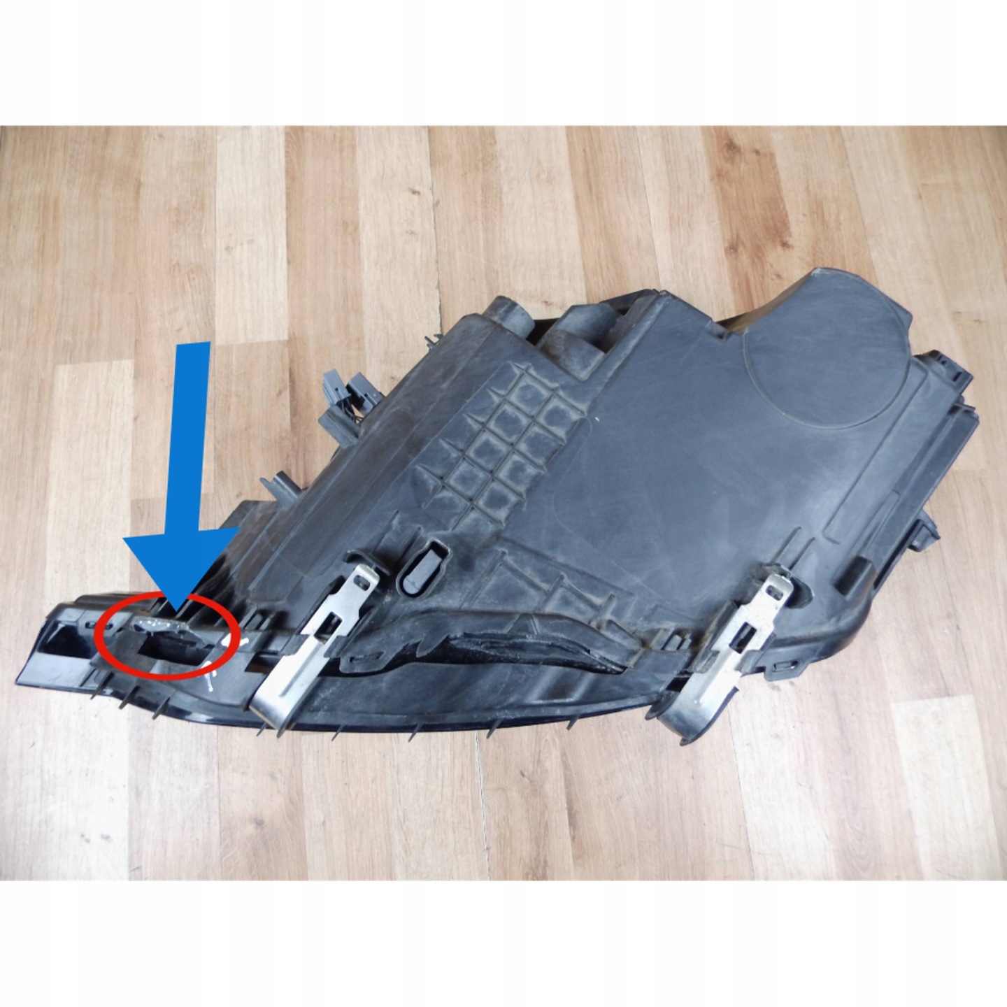 Volvo XC60 II 2018+ light right front front right 32337383