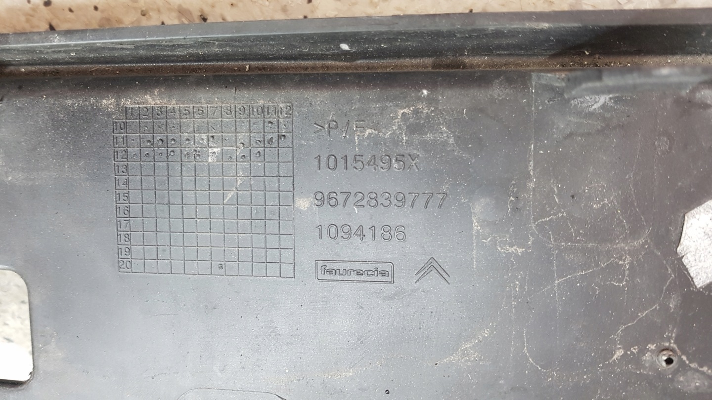 CITROEN DS5 DS 5 2011 - moulding cap below TABLICE 3477