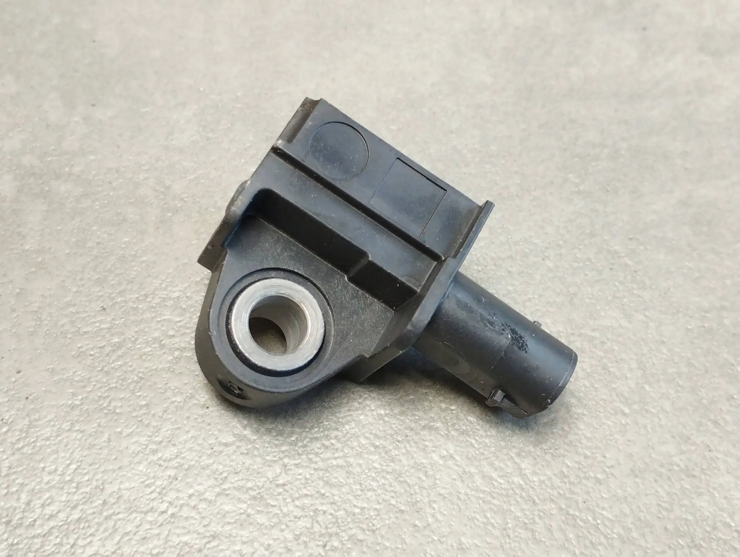 BMW X5 F15 Crashsensor Drucksensor 9224177