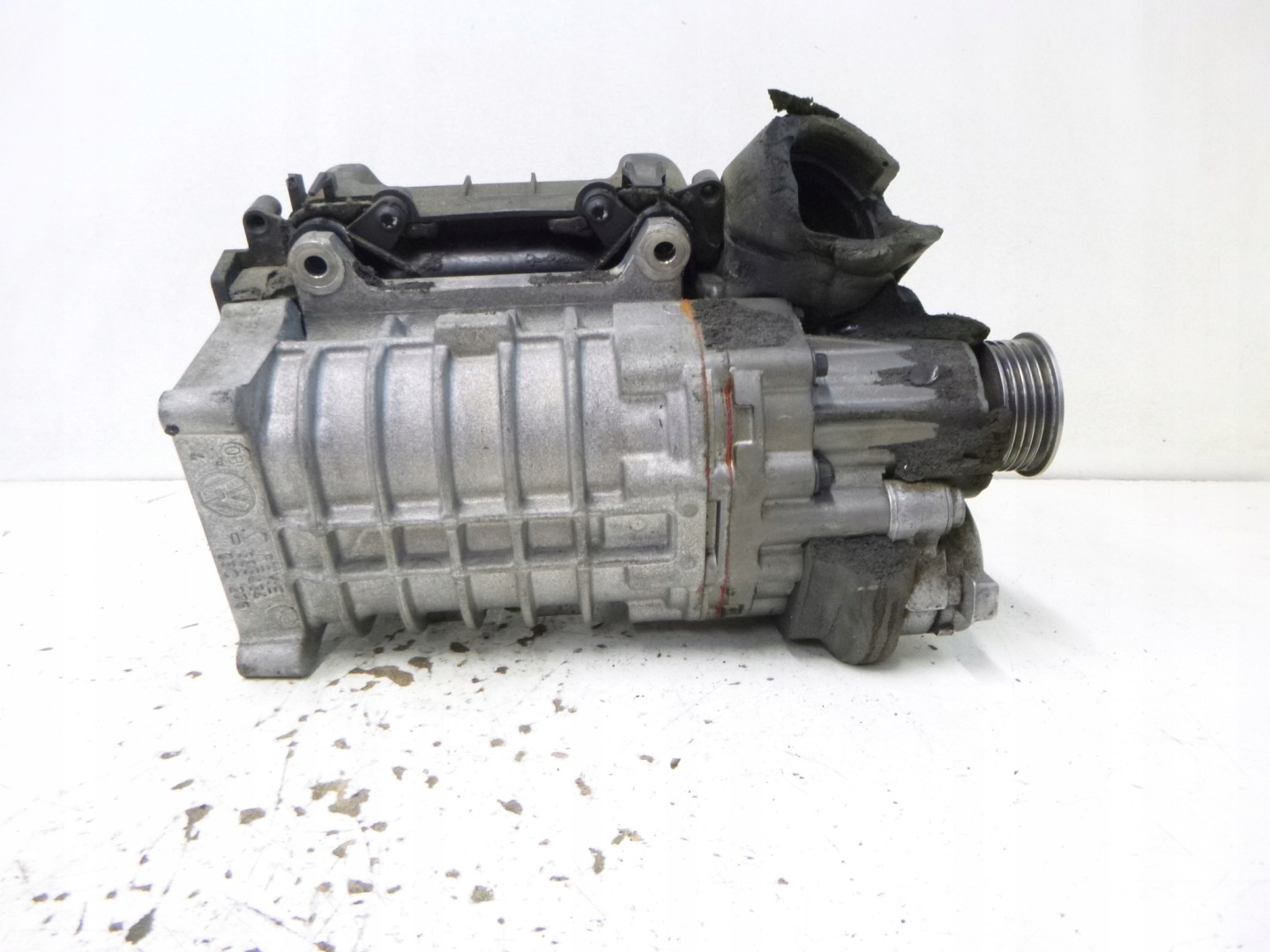 compressor; VW Passat B6 1.4 2009r. 03C145299M
