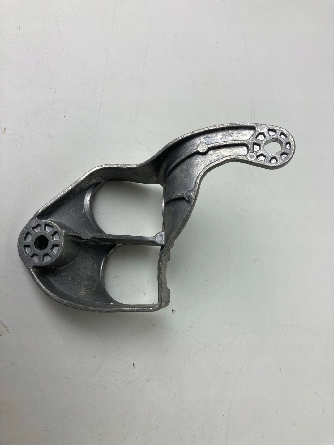 ASTRA V K 1.2T Support plaque LINEK Engrenage 55503502