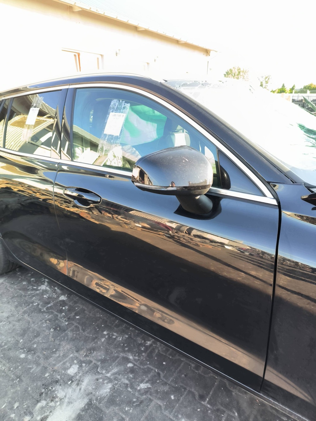 door right front 717 ONYX BLACK METALLIC VOLVO V60 II