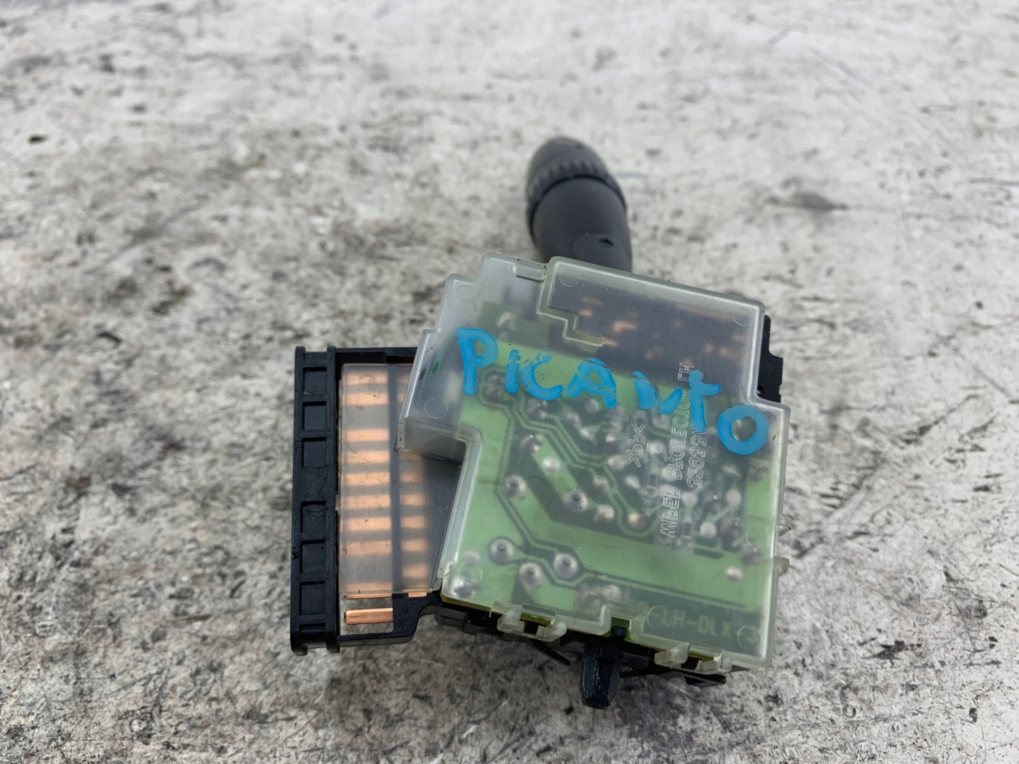 KIA PICANTO et commodo lave glaces