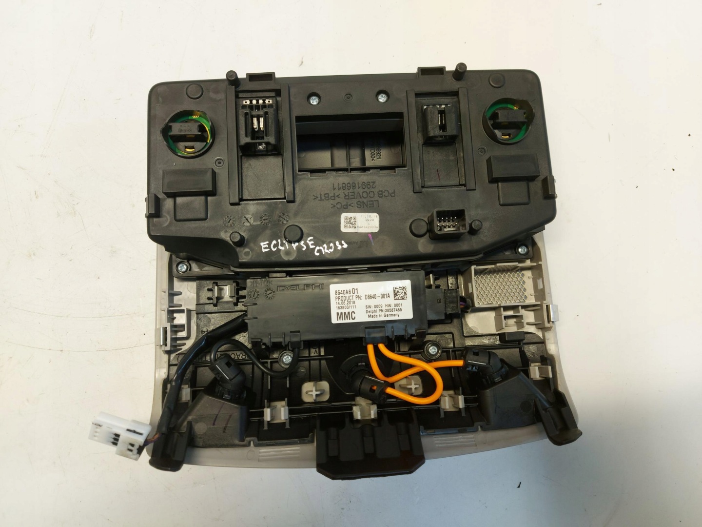 MITSUBISHI ECLIPSE CROSS Feux phare Interne Cabine