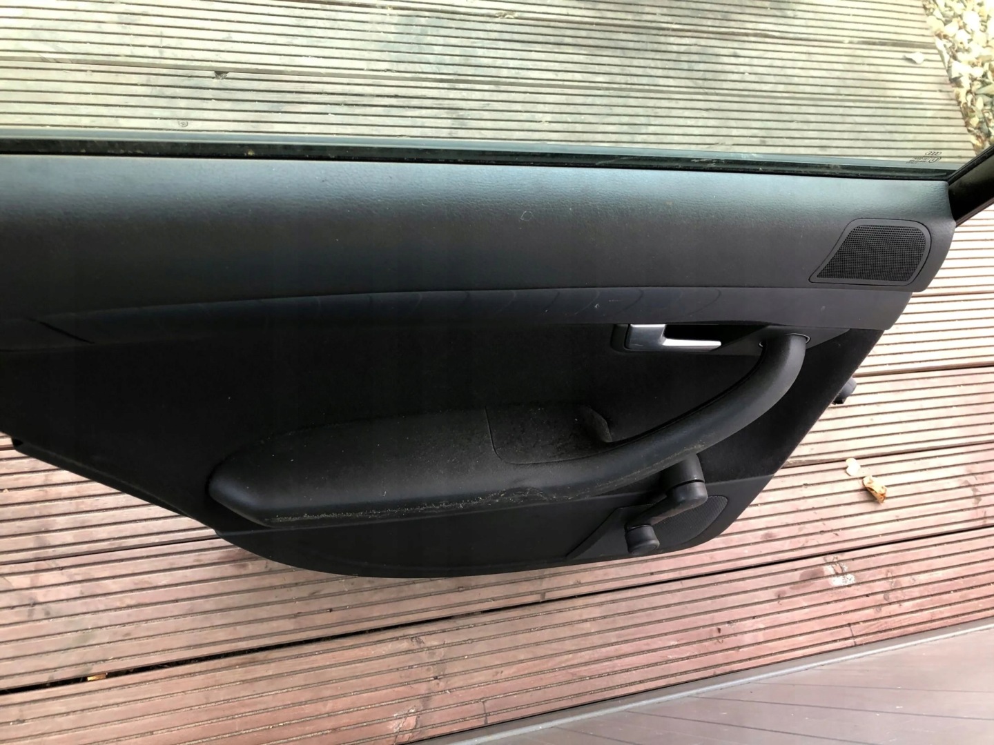 AUDI A4 B6 KOMBI complete door left rear part black,