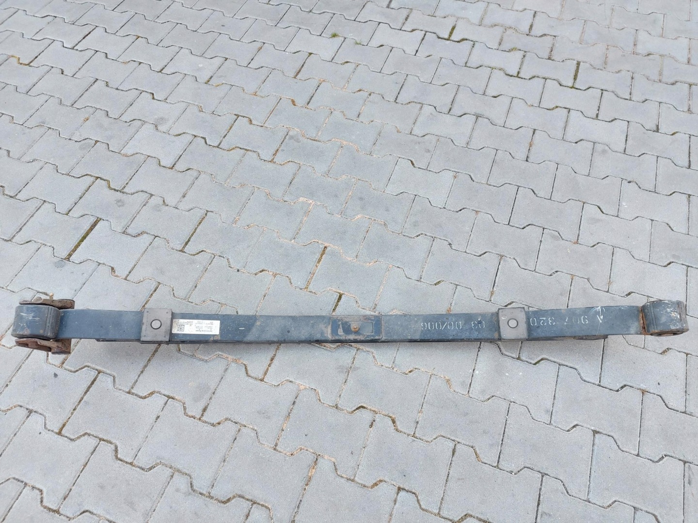 Mercedes Sprinter w907 2020, Resor springing left right A9073200300