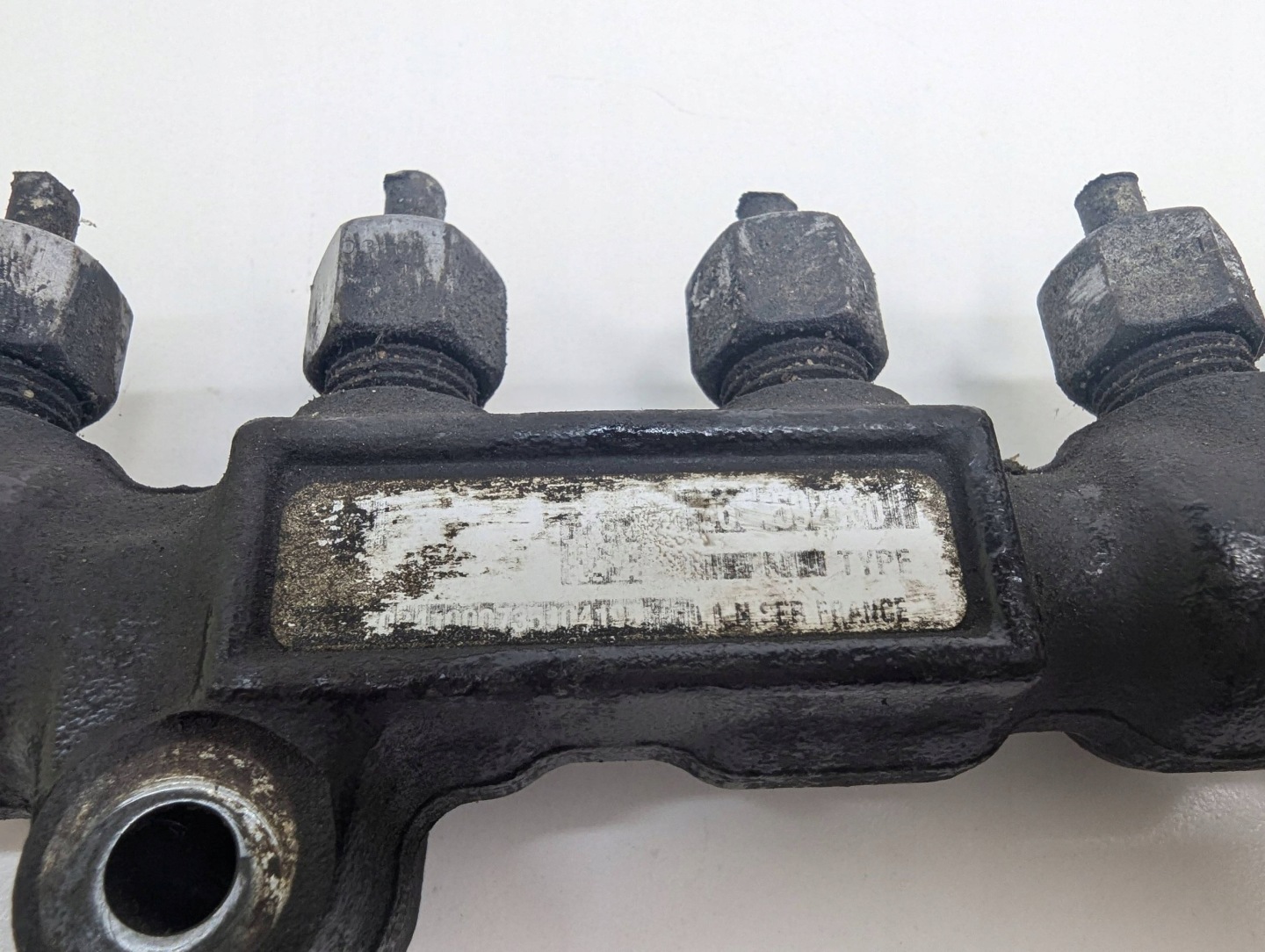 FORD PEUGEOT 1,6 HDI Rampe injection 9654592680