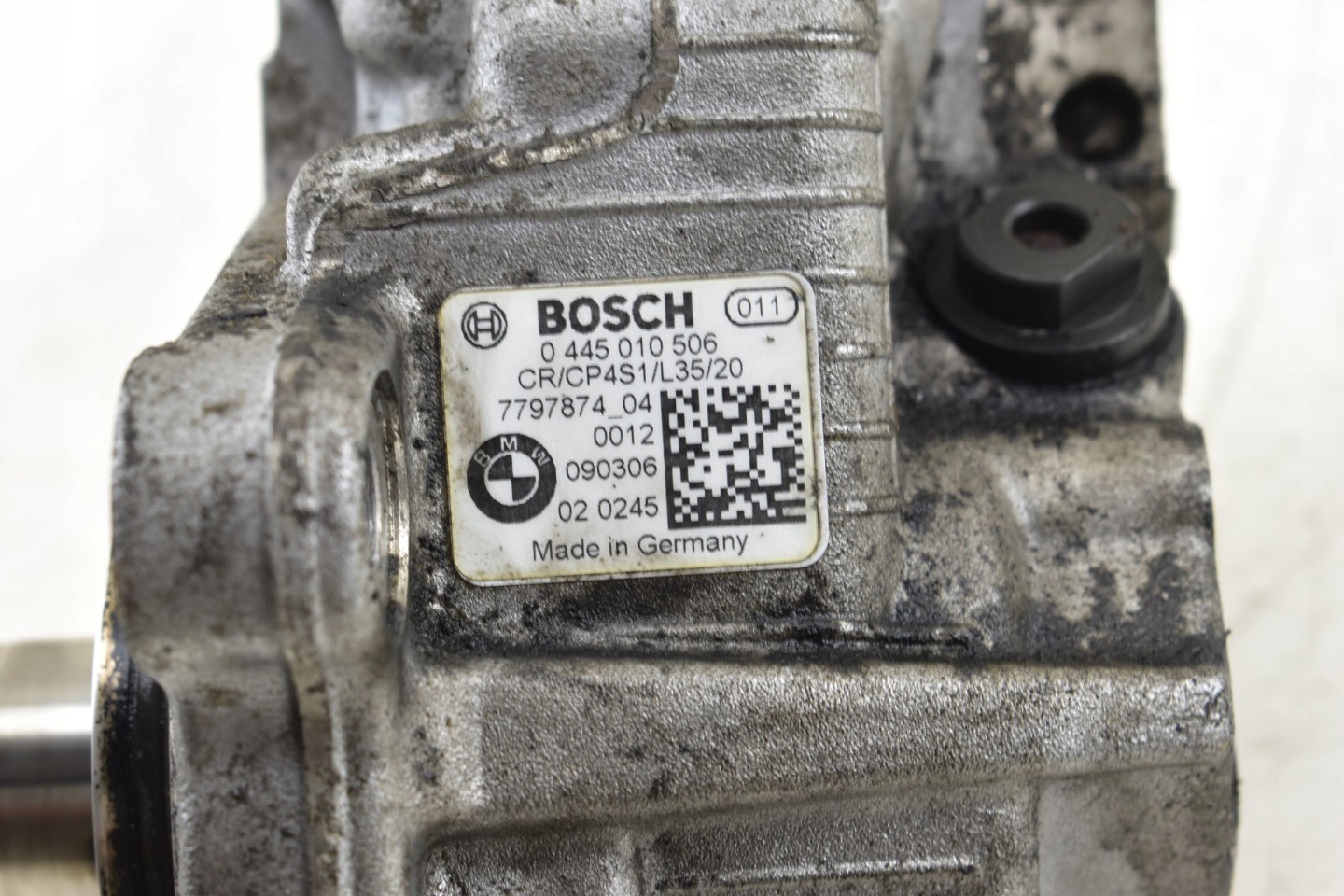 Einspritzpumpe BMW E81 E87 E60 E61 E90 E91 X3 E83 2.0 D 7797874 0445010506