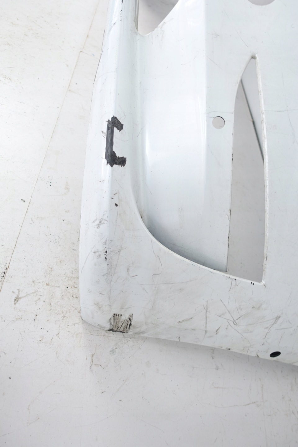 TESLA MODEL III 3 2017- bumper front front 1084168-00-D