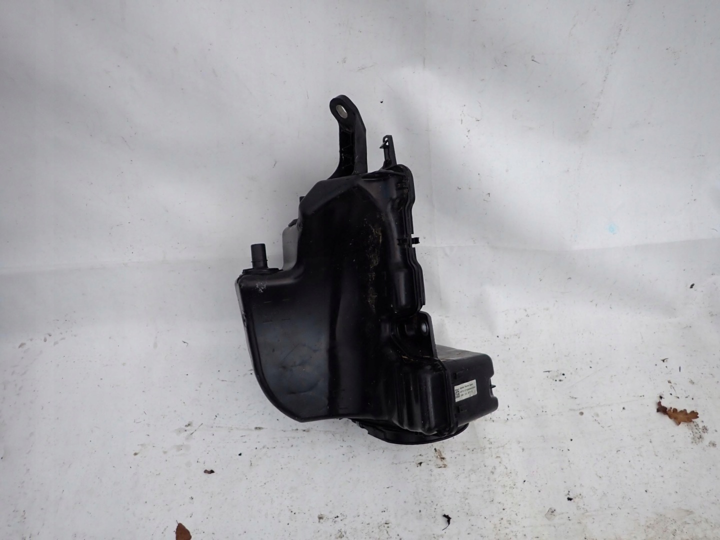 SEAT ARONA Behälter ADBLUE 2Q0131877G