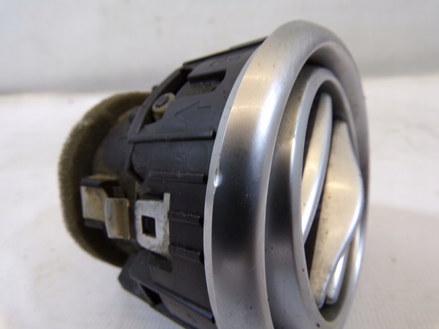 grid air conditioning devices right MERCEDES W217 (1)