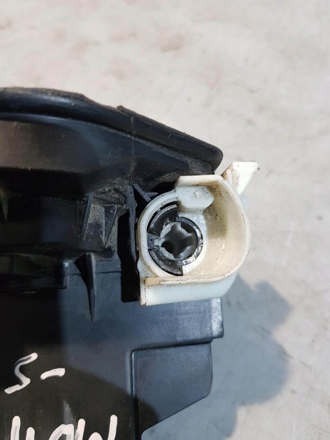 lock door right front front BMW E91 7202144 A053702 UK 7PIN