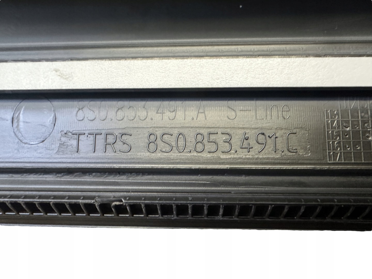 AUDI TT 8S moulding threshold left 8S0853491