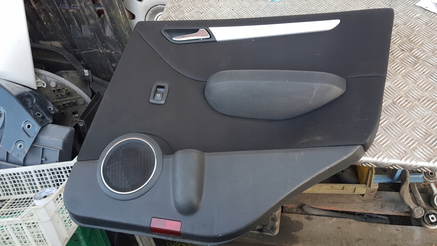 MERCEDES b-klasa W245 Seite verkleidung heck oder links 1sztuka