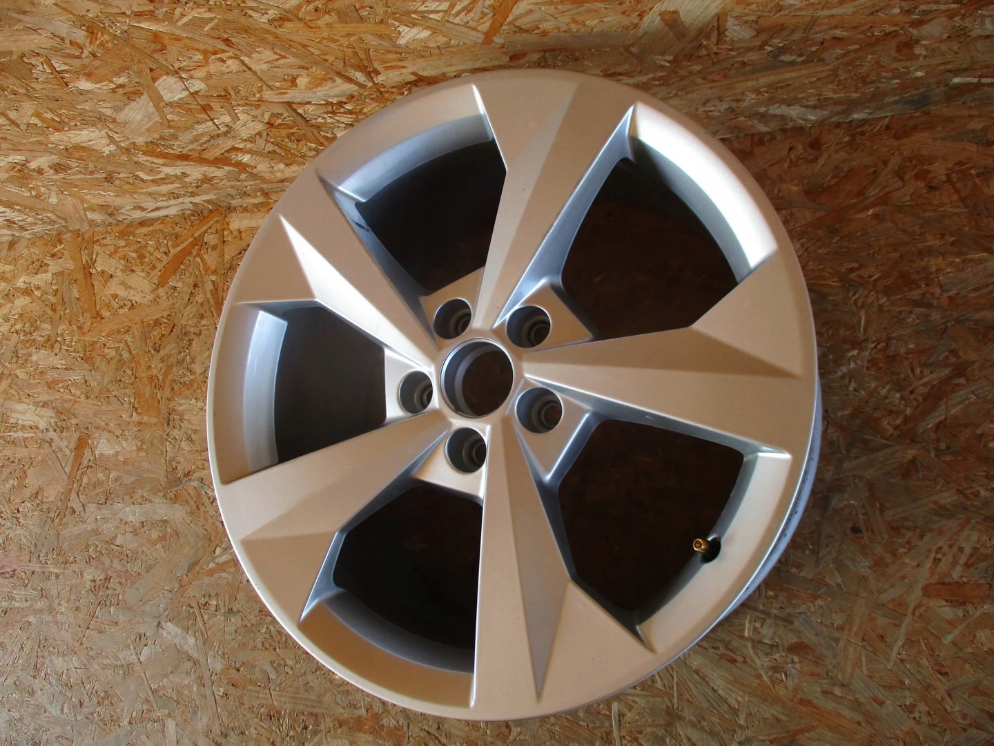 disk hliníkový AUDI A3 8Y 8Jx18 ET46 5x112