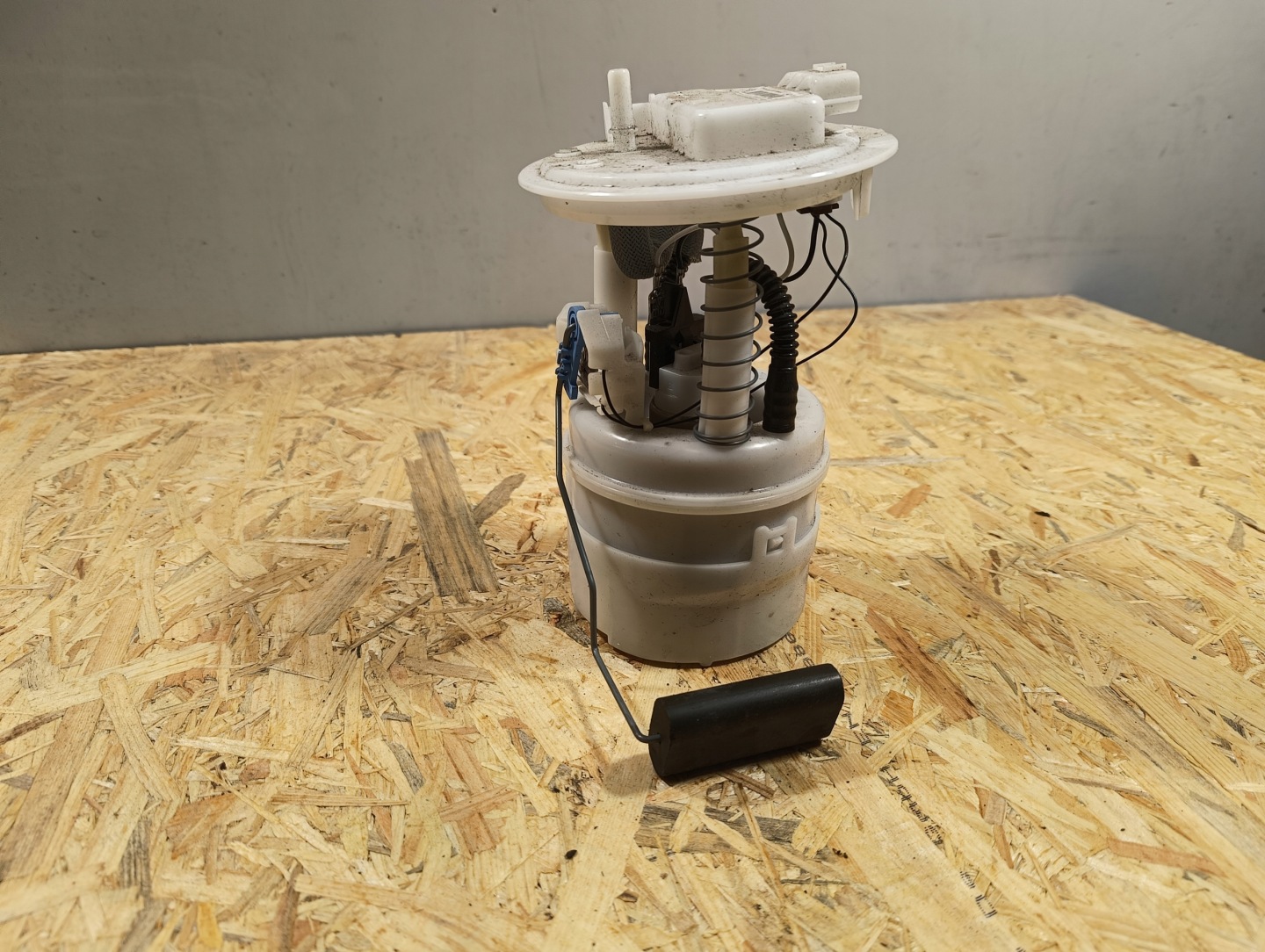 feed pump RENAULT CLIO V 1.0 172021210R