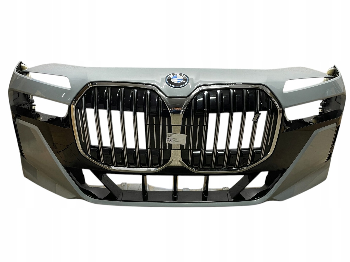 bumper front complete m-packet BMW i7 G70 C4P DEMONTAZ