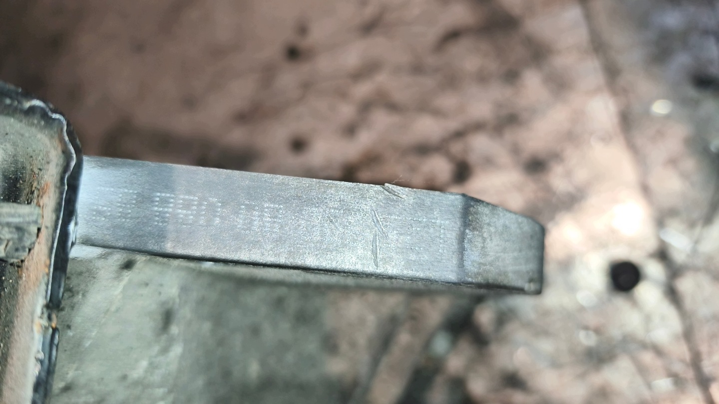 moteur nu cache- MITSHUBISHI COLT VI 1.3B 4A90