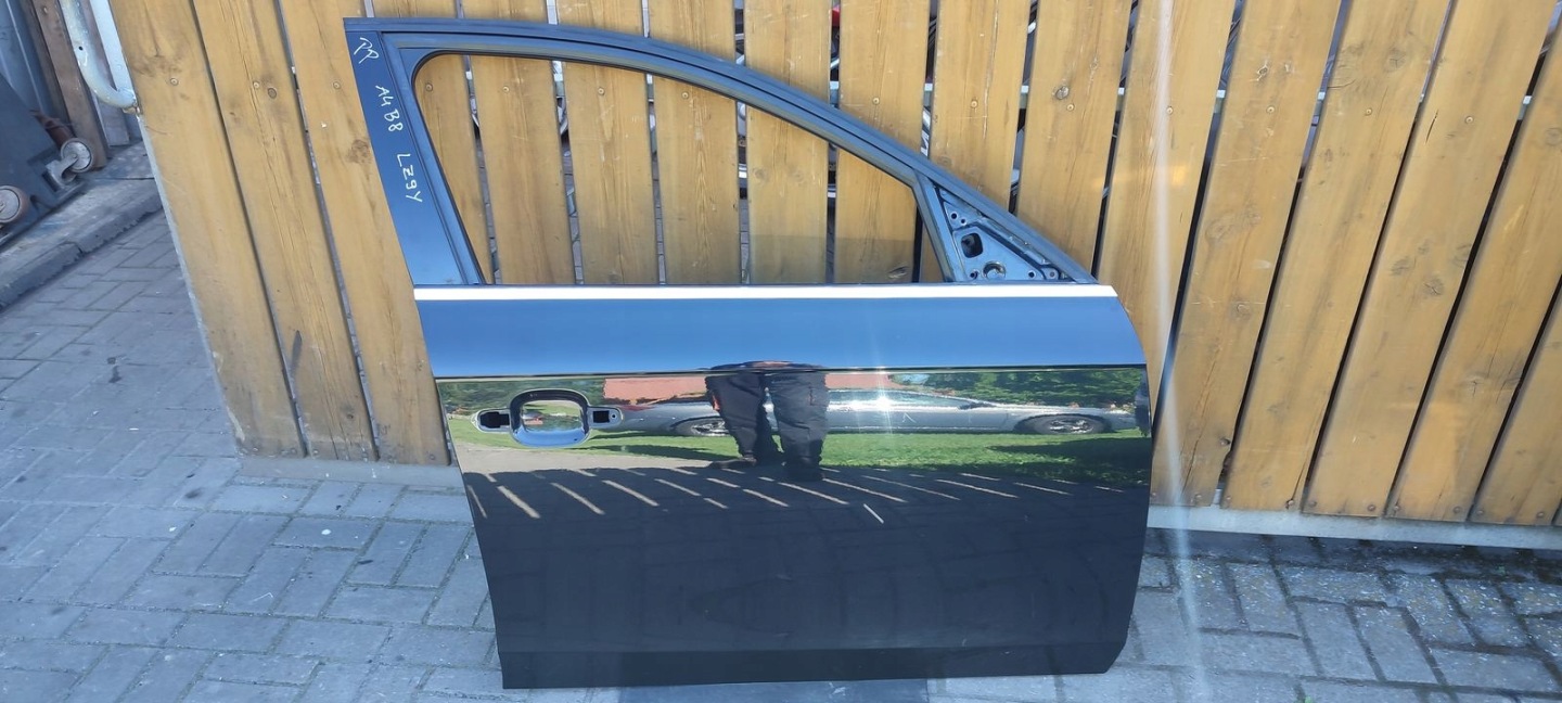 door front front right Audi A4 B8 LZ9Y kombi