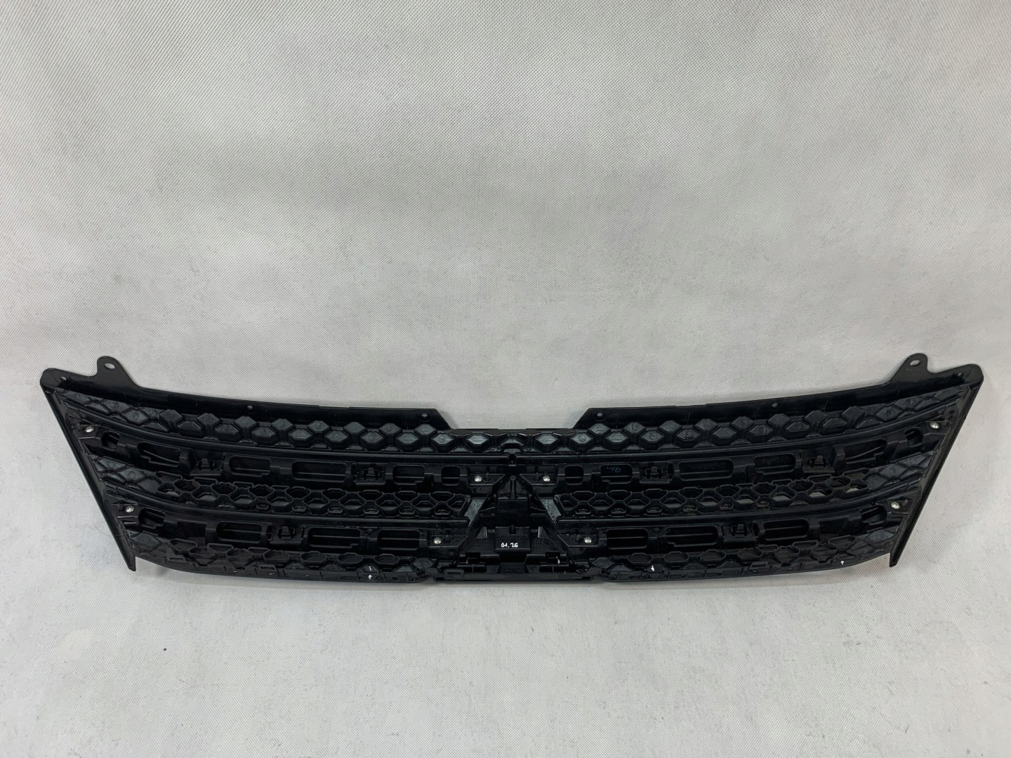 Grille Mitsubishi Eclipse Cross 18-20r 7450B072 01.26