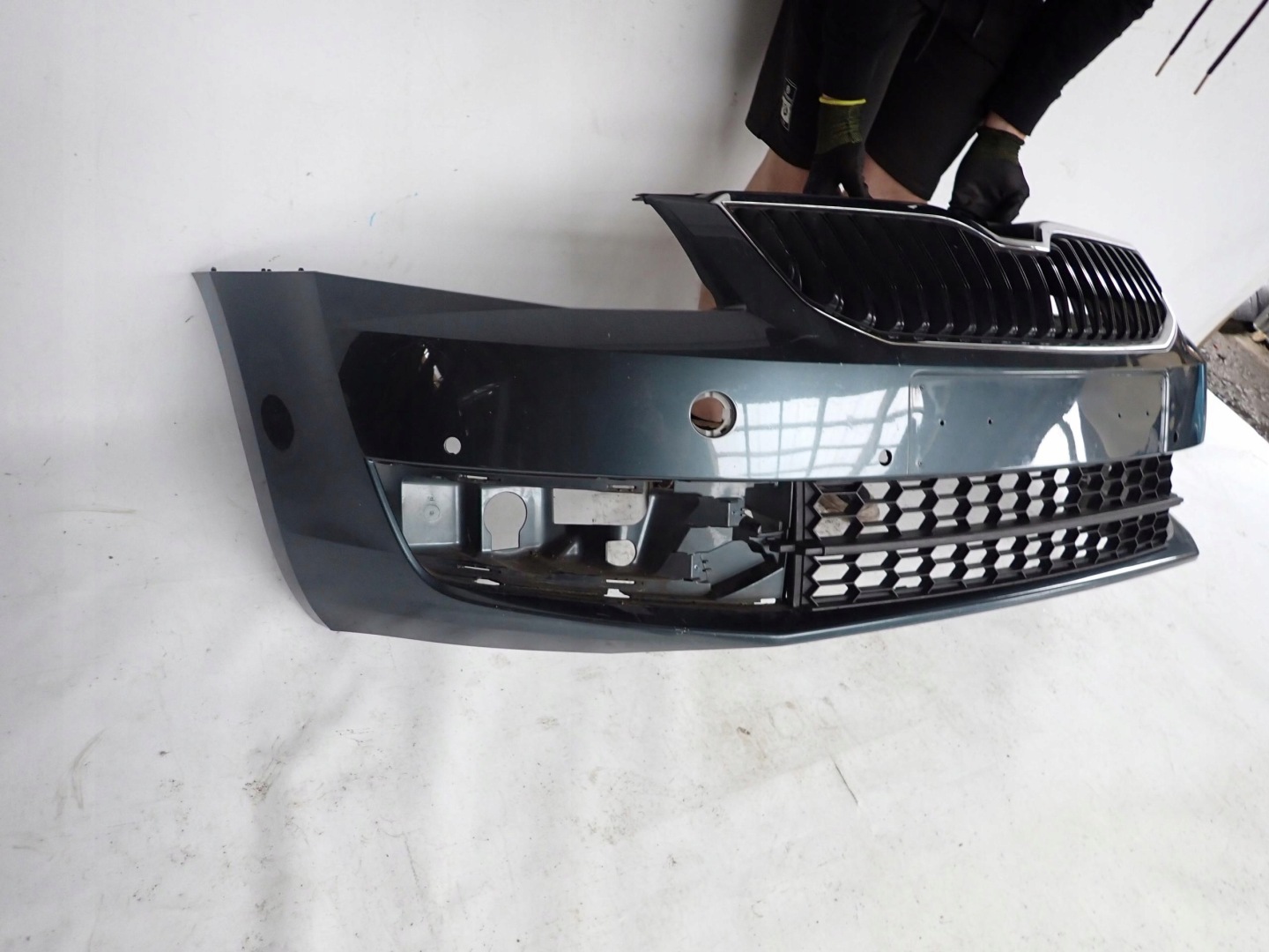 SKODA OCTAVIA III 12- bumper front front 4PDC