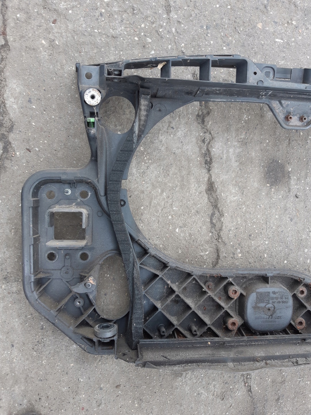 AUDI A6 C6 2.0 TDI support panel for radiators pillar iron frame