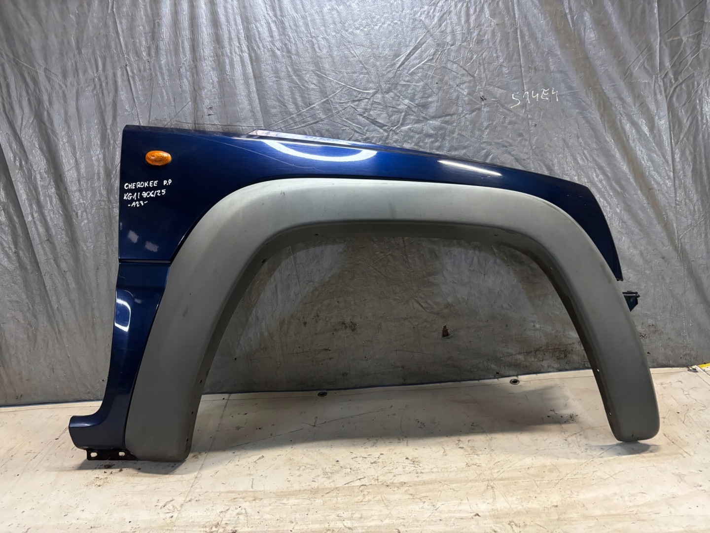 fender right front Jeep Cherokee III 3
