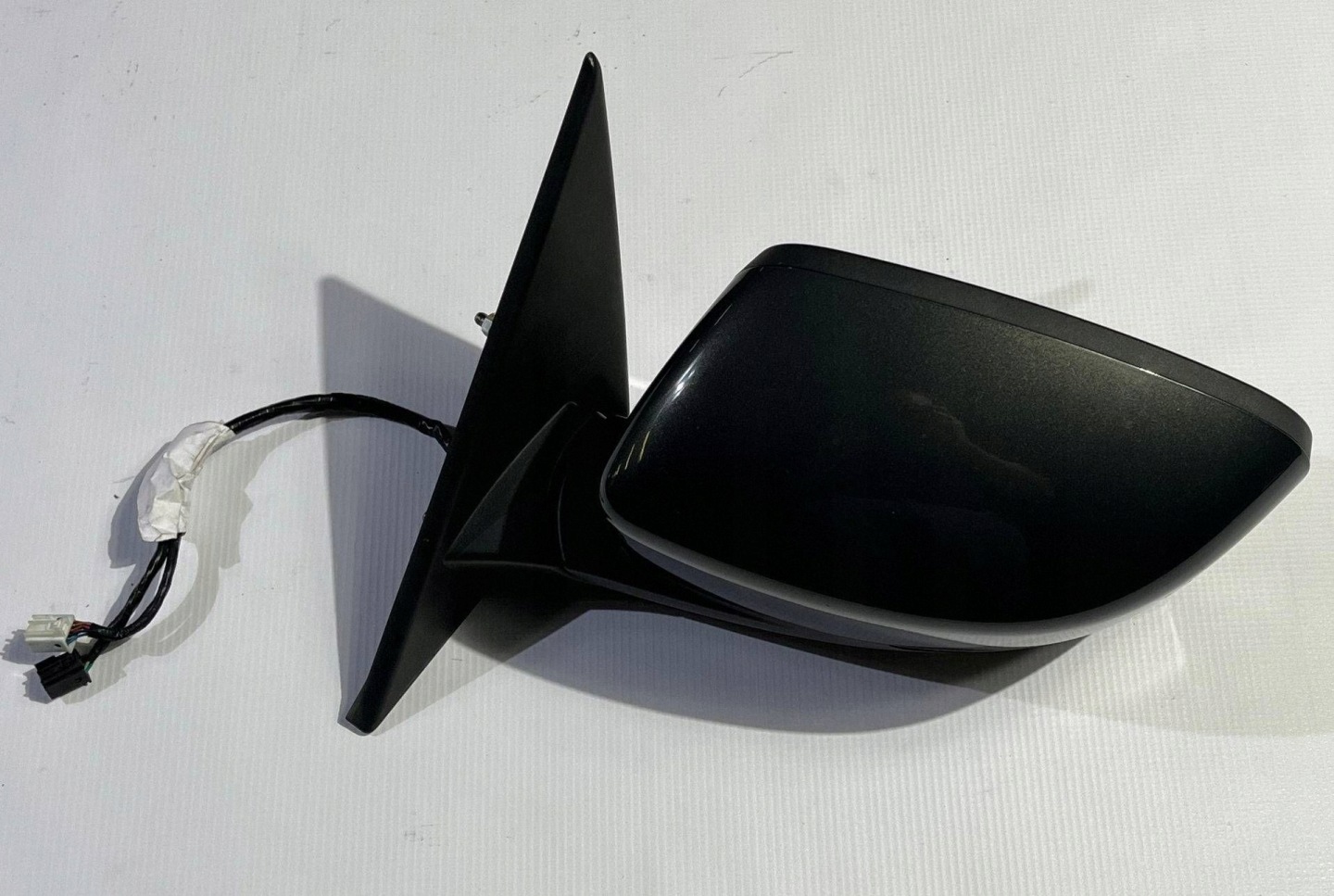 mirror side left Maserati Levante 9+9 18pin