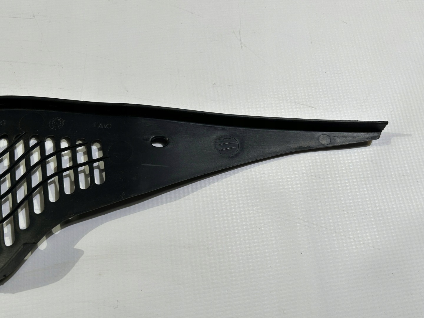 torpedo right grid cover Dodge Challenger 2008-2023