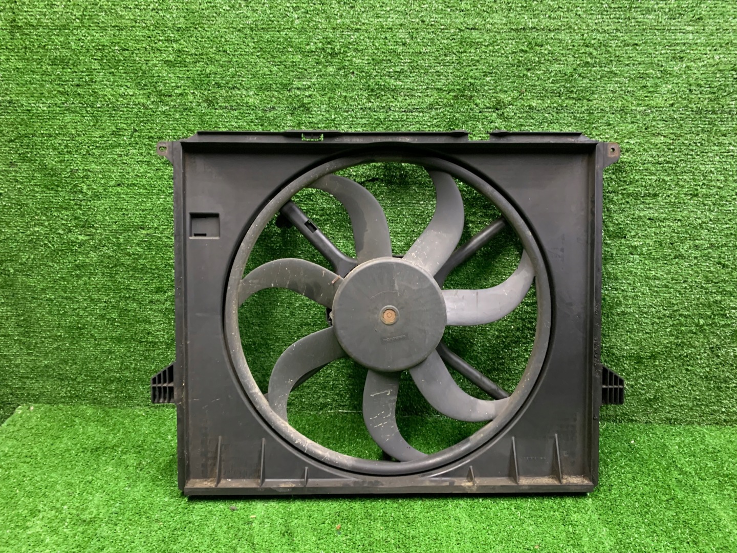 ventilátor chladiča A1645000193 ML W164 3.0 CDI