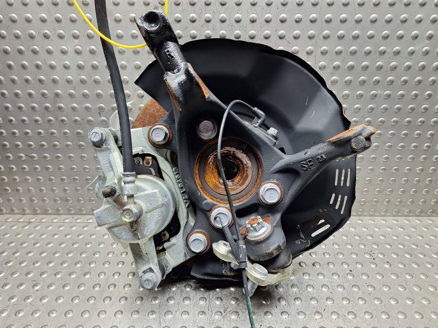 swing right front TOYOTA YARIS CROSS 22-26 1.5 HYBRYDA