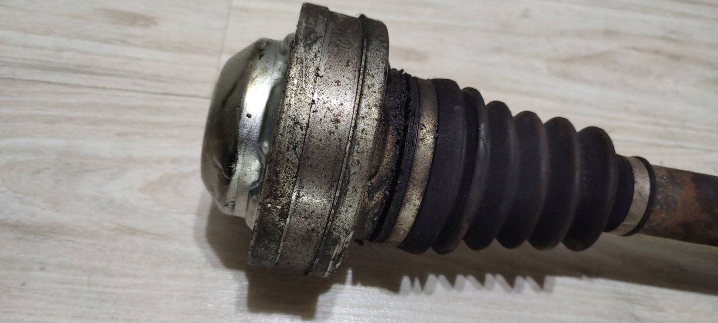 semi-axis front front side left Volkswagen Caddy S7JJ7
