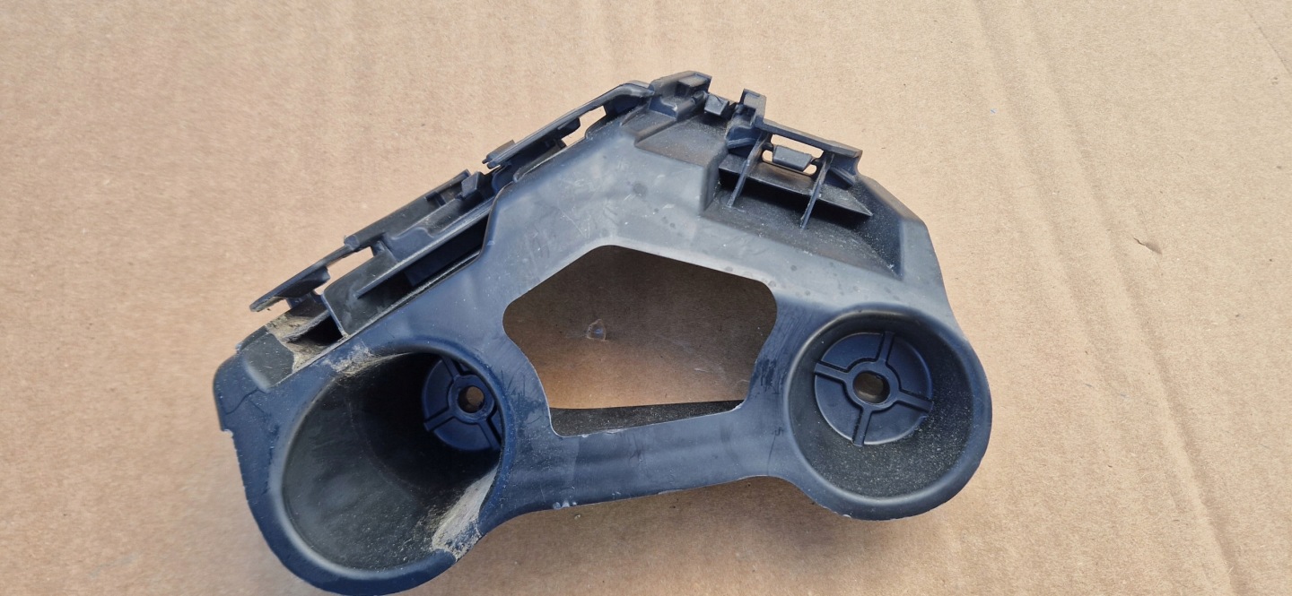 bumper bracket rear part right SKODA SCALA 657807394A original
